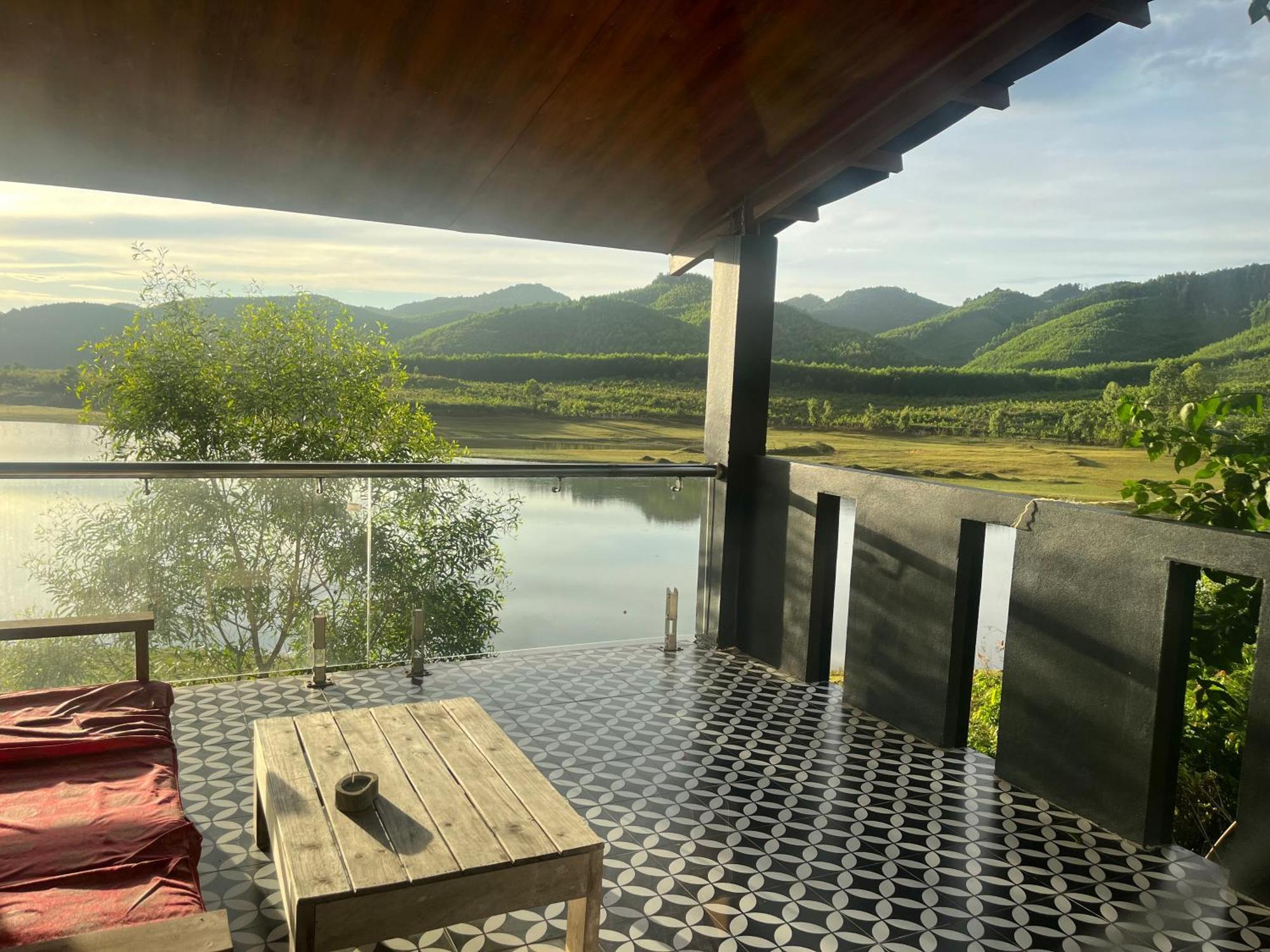 Nguyen Shack Retreat Resort Фонг Нха Екстериор снимка