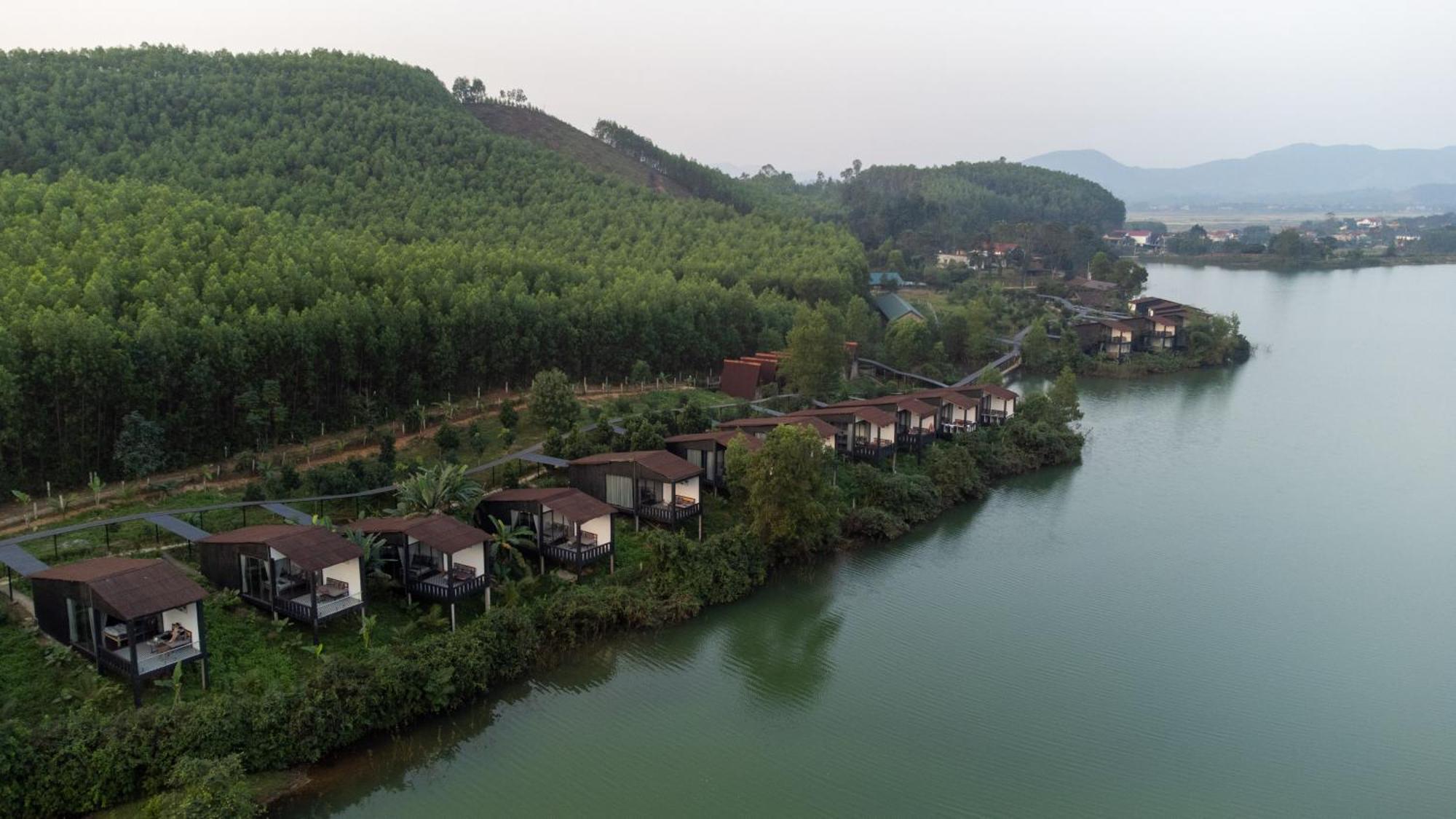 Nguyen Shack Retreat Resort Фонг Нха Екстериор снимка